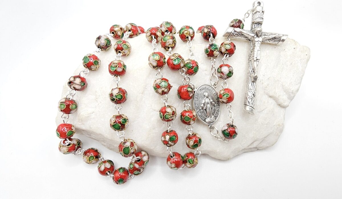 Cloisonne czerwony